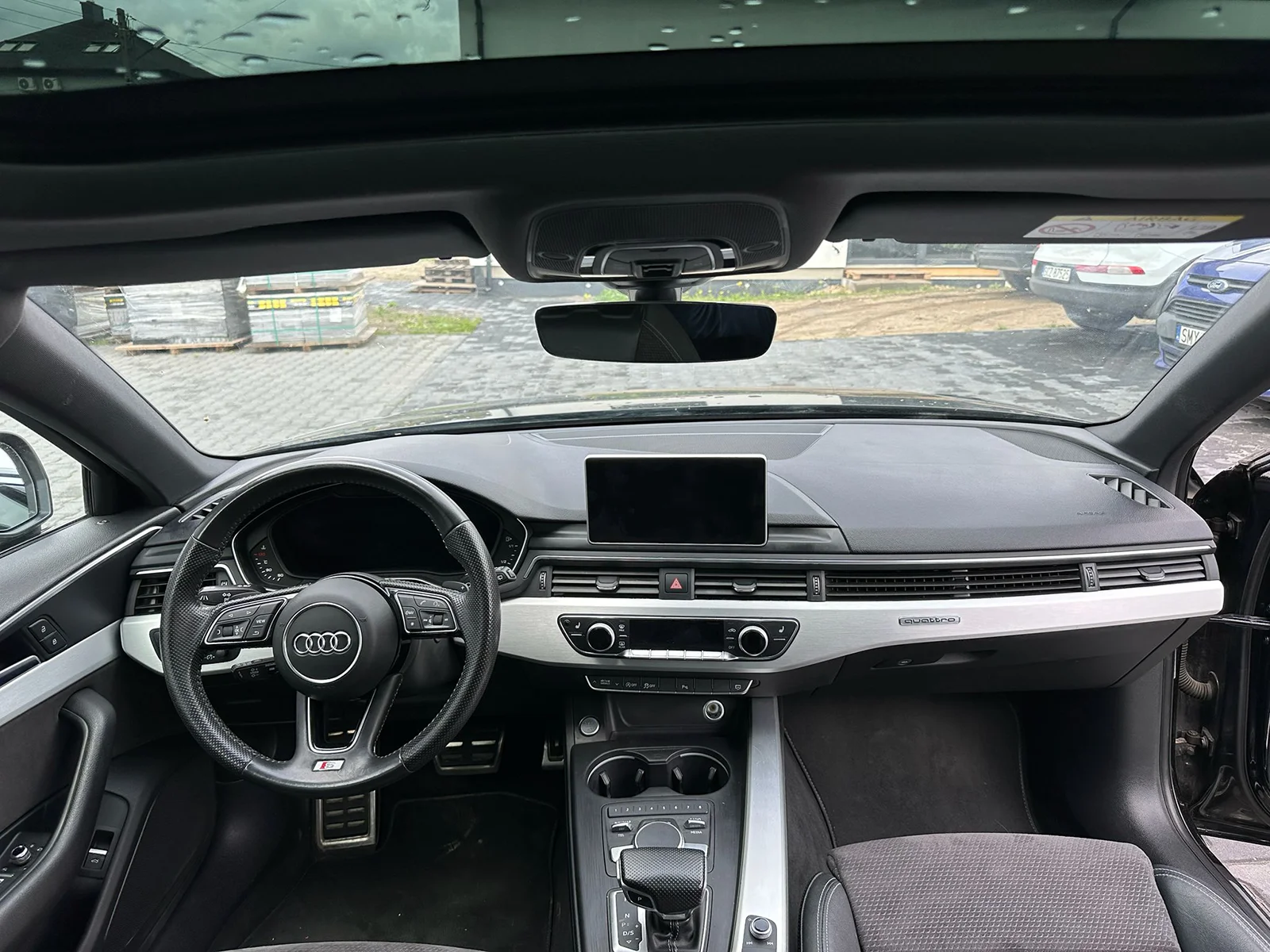 Audi A4 B9 po montażu kokpitu i kontroli wnętrza po naprawie systemu SRS